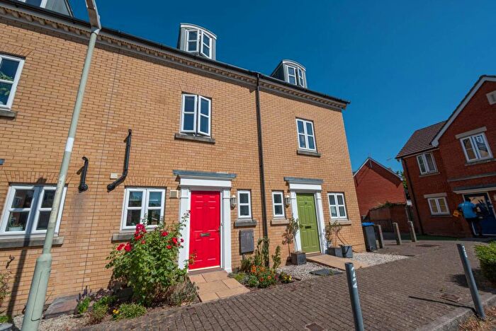 3 Bedroom Town House For Sale In Gilbert Way, Canterbury, CT1