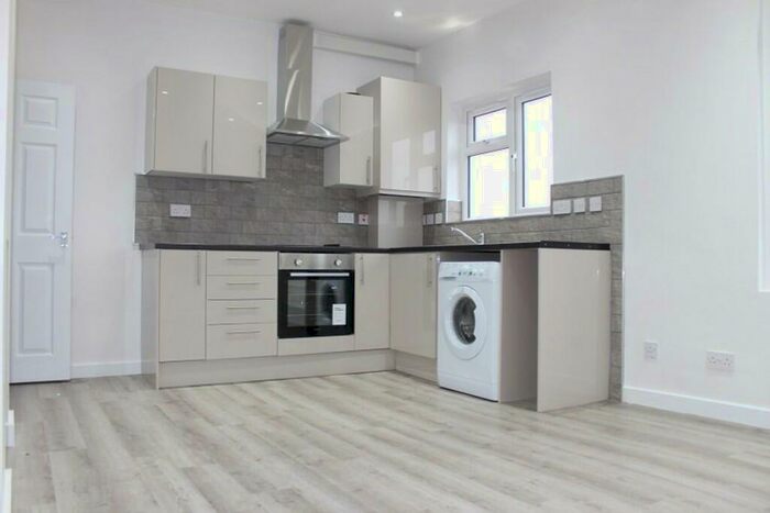 1 Bedroom Flat To Rent In Locket Road, Harrow, HA3