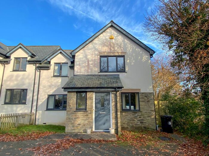 4 Bedroom Semi-Detached House For Sale In Summer Green, Lamerton, Tavistock, PL19