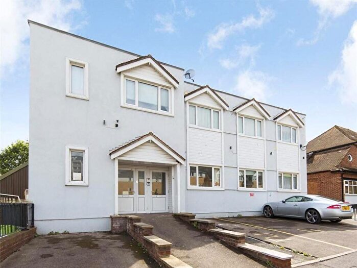 1 Bedroom House For Sale In Grenfell Avenue, Hornchurch, RM12