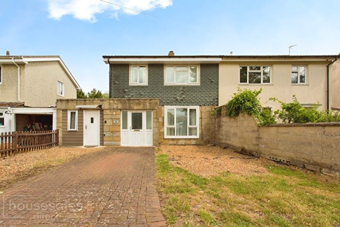 4 Bedroom Semi Detached House For Sale In Byron Square Trumpington, Cambridge, CB2
