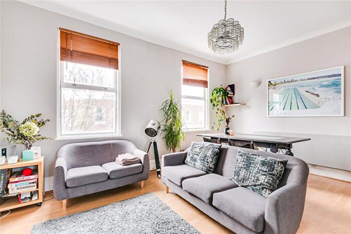2 Bedroom Flat To Rent In Mitchison Road, Islington, N1