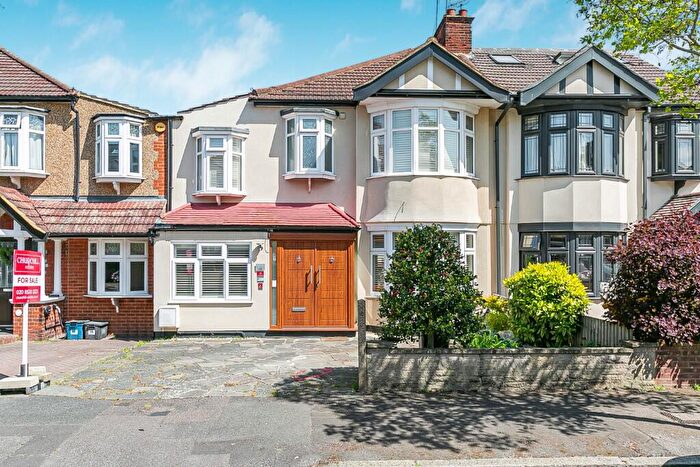 4 Bedroom Semi-Detached House For Sale In Cadogan Gardens, London, E18