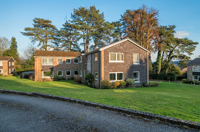 2 Bedroom Flat For Sale In Elmleigh Court, Elmleigh, Midhurst, West Sussex, GU29