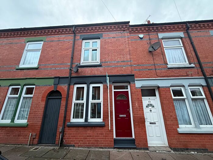 3 Bedroom Terraced House For Sale In Bakewell Street, Leicester, LE2