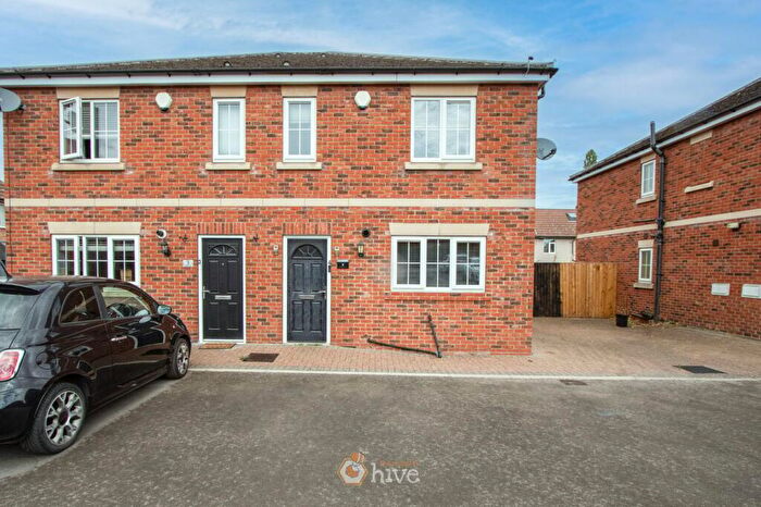 3 Bedroom Semi-Detached House For Sale In Hutton Court, Armthorpe, Doncaster, DN3