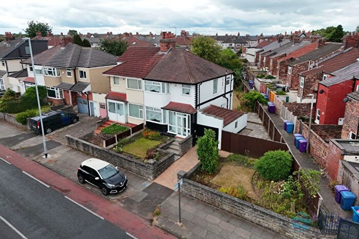 3 Bedroom Semi-Detached House For Sale In Woolton Road, Wavertree, L15