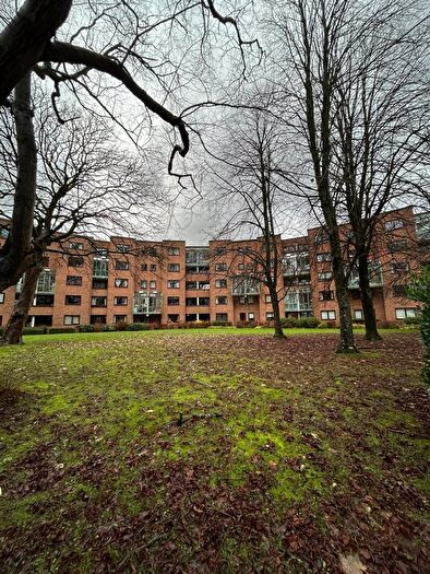 1 Bedroom Flat To Rent In The Crescent, Llandaff, Cardiff, CF5