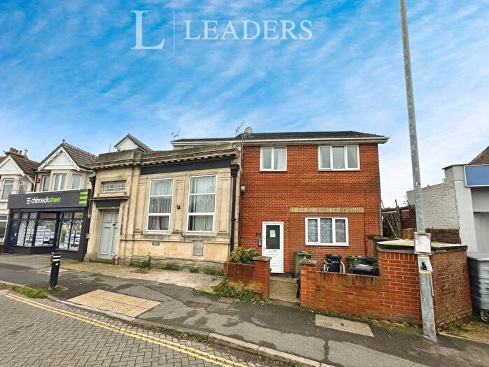 1 Bedroom Apartment For Sale In Milton Road, Portsmouth, Hampshire, PO3