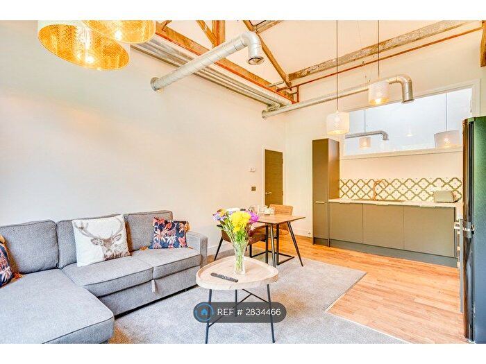 1 Bedroom Flat To Rent In Britannia Road, Huddersfield, HD3