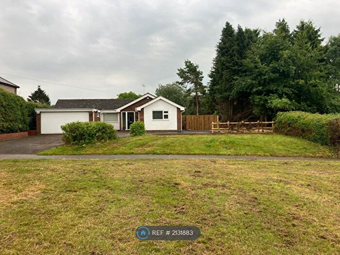 3 Bedroom Bungalow To Rent In Addington Road, Irthlingborough, Wellingborough, NN9