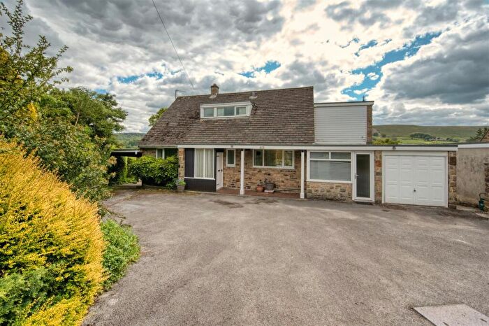4 Bedroom Detached House For Sale In Jaggers Lane, Hathersage, Hope Valley, S32