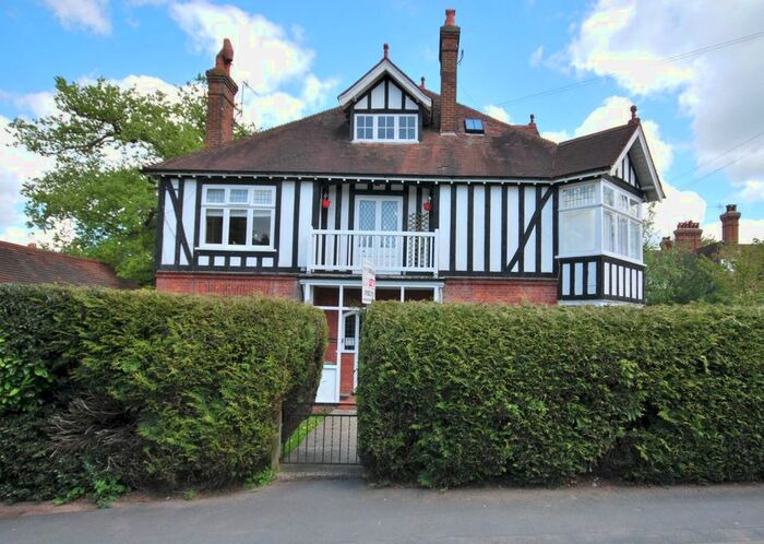 2 Bedroom Flat To Rent In Molyneux Park Road, Tunbridge Wells, TN4