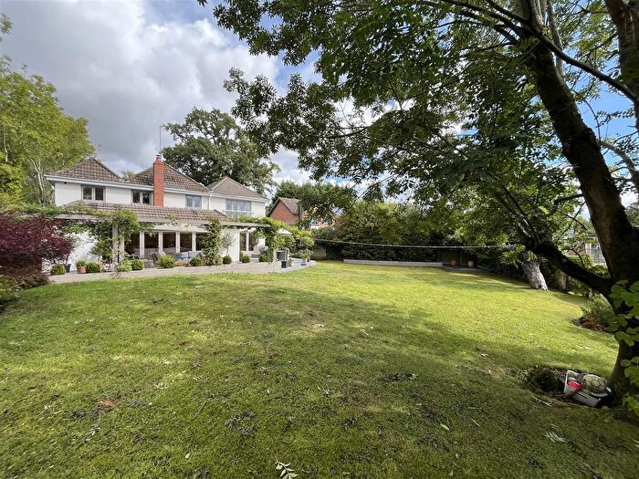 4 Bedroom Property For Sale In Station Road, Claverdon, Warwick, CV35