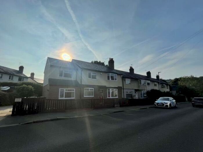 4 Bedroom End Of Terrace House To Rent In Bentley Lane, Meanwood, Leeds, LS6