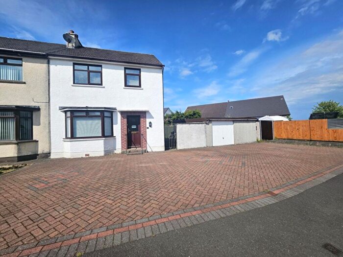 3 Bedroom Semi-Detached House For Sale In Highfield Drive, Stevenston, KA20