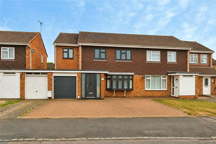 4 Bedroom Property To Rent In Welford Road, Woodley, Reading, RG5