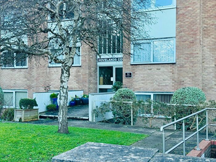 2 Bedroom Flat To Rent In Trull Road, Taunton, TA1