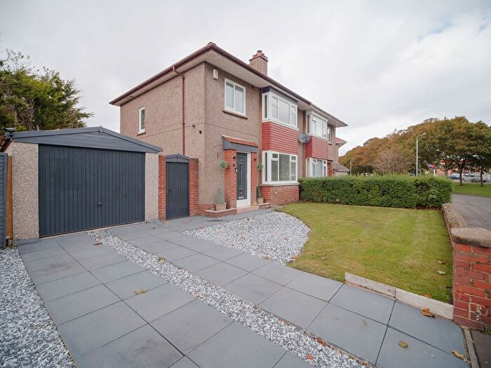 3 Bedroom Semi-Detached House For Sale In Kilwinning Road, Irvine, KA12