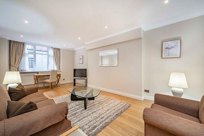 1 Bedroom Flat To Rent In Hertford Street, London, W1J