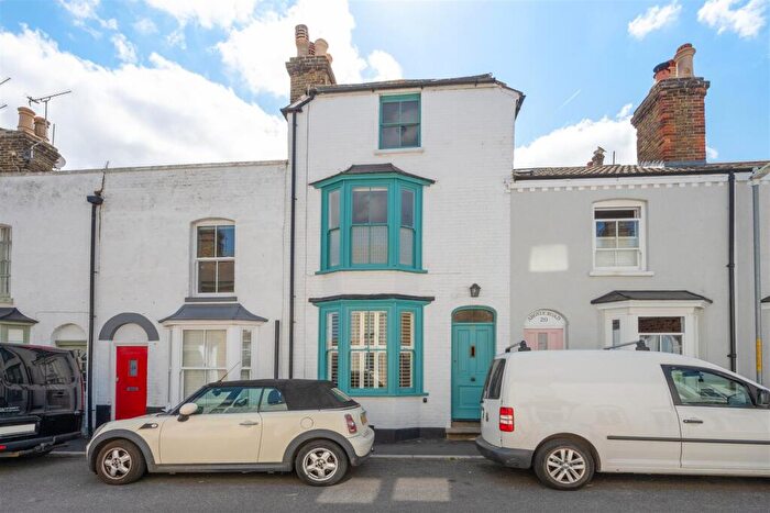 3 Bedroom Terraced House For Sale In Argyle Road, Whitstable, CT5