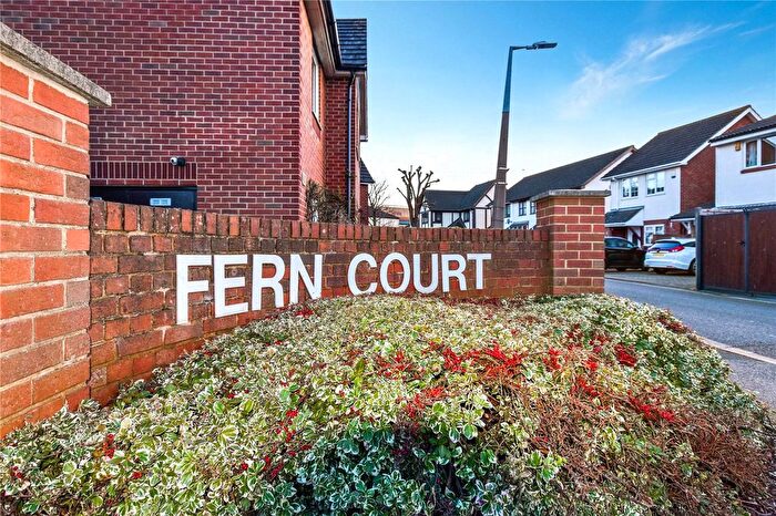 2 Bedroom Flat For Sale In Fern Court, Bexleyheath, Kent, DA7