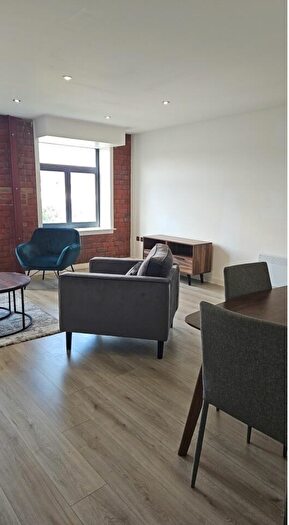 2 Bedroom Duplex To Rent In Cape Street, Bradford, West Yorkshire, BD1