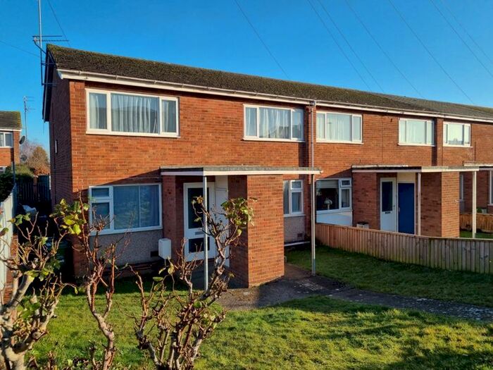 2 Bedroom Flat To Rent In Chandag Road, Keynsham, Bristol BS31