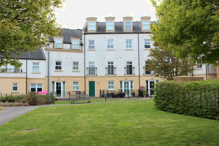 1 Bedroom Flat To Rent In Rose Court, Rumbush Lane, Dickens Heath, Solihull, B90