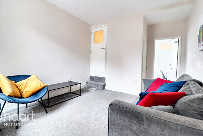 4 Bedroom Terraced House For Sale In Hart Street, Nottingham, NG7