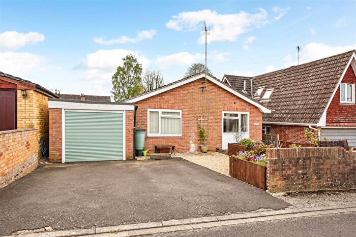 3 Bedroom Detached Bungalow For Sale In Lime Walk, Andover, SP10