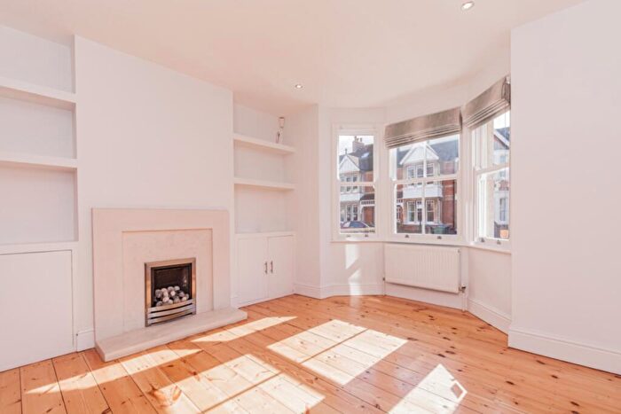 4 Bedroom Semi-Detached House To Rent In Thorncliffe Road, Oxford, OX2