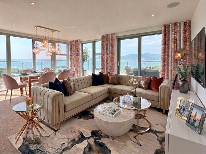 2 Bedroom Retirement Property For Sale In Mount Road, Poole, Dorset, BH14