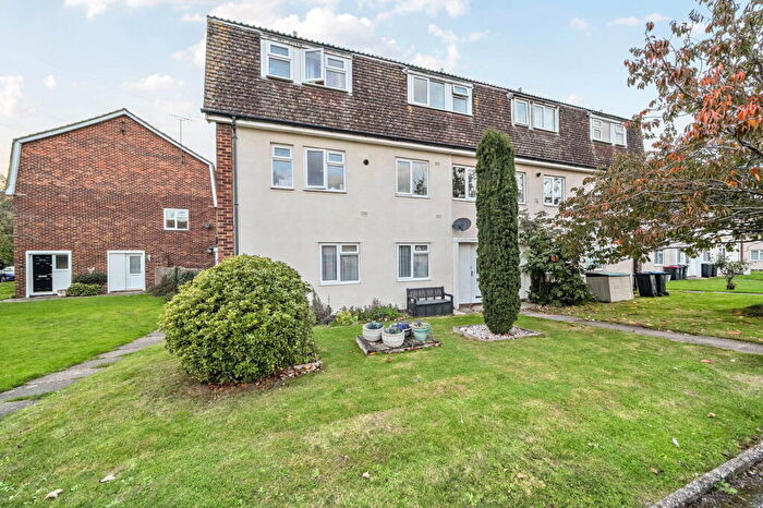 2 Bedroom Maisonette For Sale In Woodford Court, Birchington, CT7