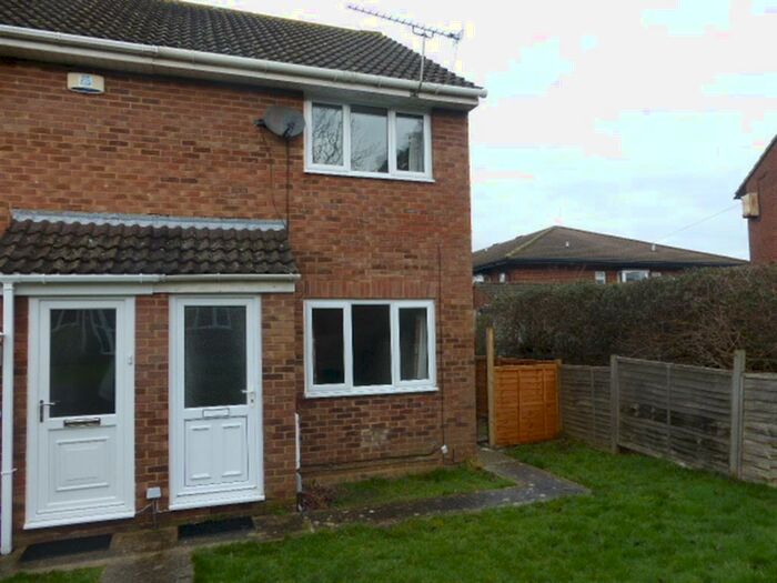 2 Bedroom House To Rent In Wakefield Close, Freshbrook, Swindon, SN5