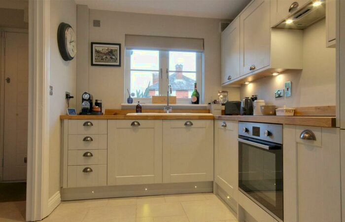 4 Bedroom Terraced House To Rent In Gosport Street, Lymington, SO41