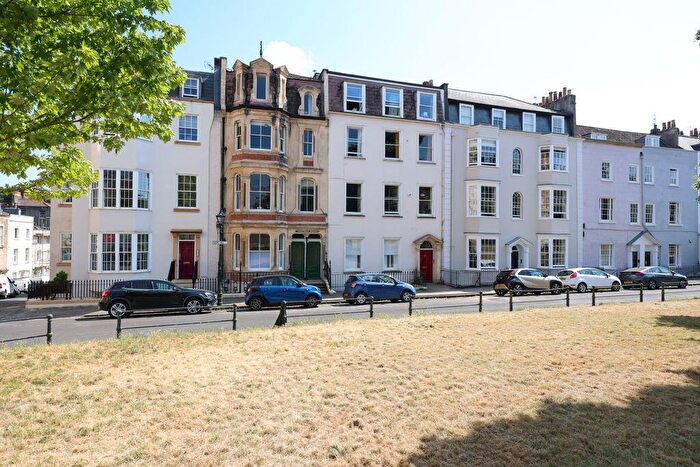 2 Bedroom Apartment For Sale In Sion Hill | Clifton, BS8