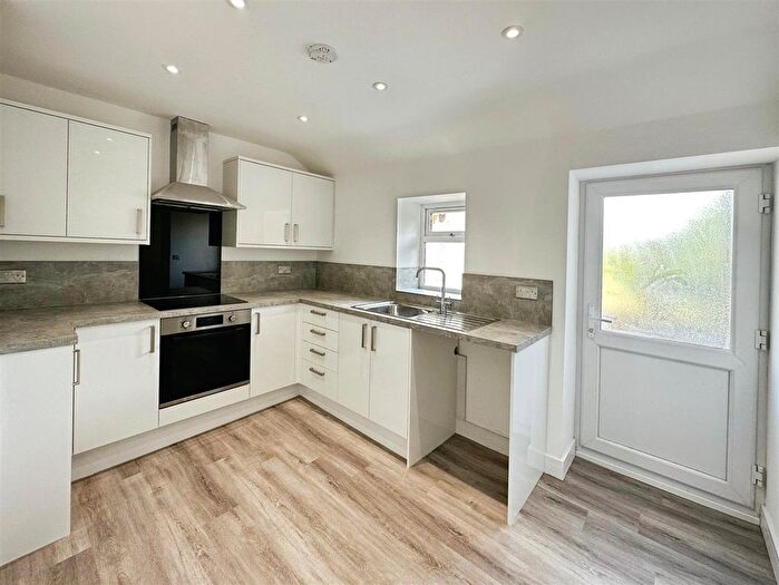 2 Bedroom Maisonette To Rent In Hill Street, Kingswood, Bristol, BS15