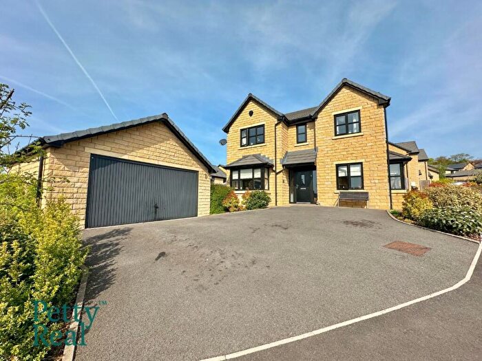 4 Bedroom Detached House For Sale In Towler Drive, Colne, BB8
