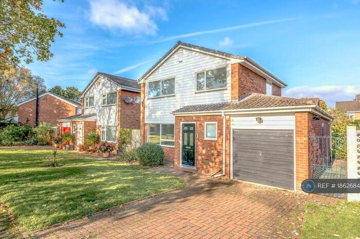 3 Bedroom Detached House To Rent In Poulton Royd Drive, Wirral, CH63