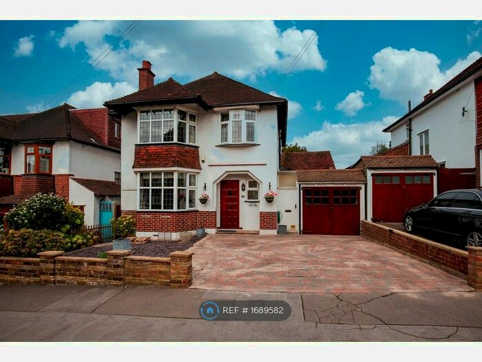 4 Bedroom Detached House To Rent In Carlton Avenue, South Croydon, CR2