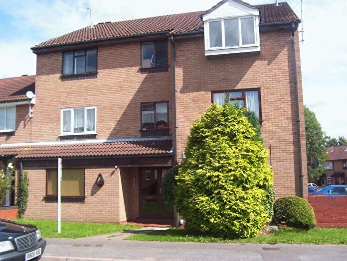 1 Bedroom Maisonette To Rent In Ainsdale Close, Victoria Farm, Coventry, CV6