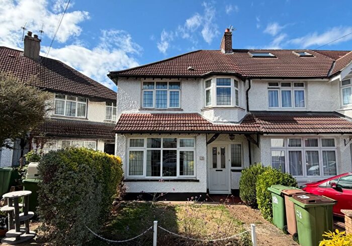 3 Bedroom End Terrace House For Sale In The Crescent, Sutton, Surrey, SM1