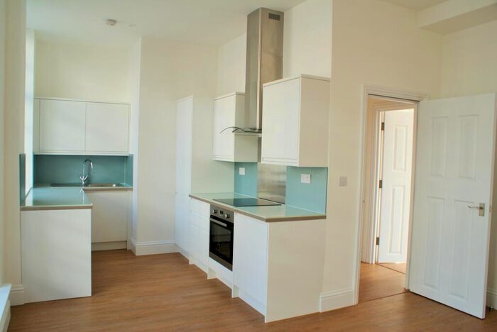 1 Bedroom Flat To Rent In West Street, Brighton, BN1