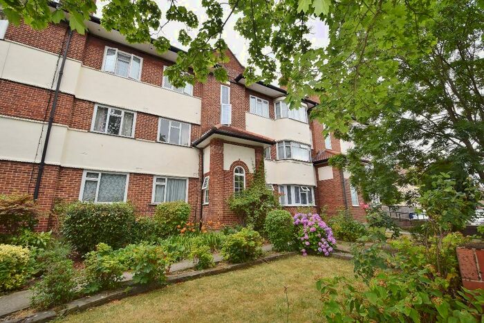 2 Bedroom Apartment To Rent In Oxleay Court, Alexandra Avenue, Harrow, Greater London, HA2