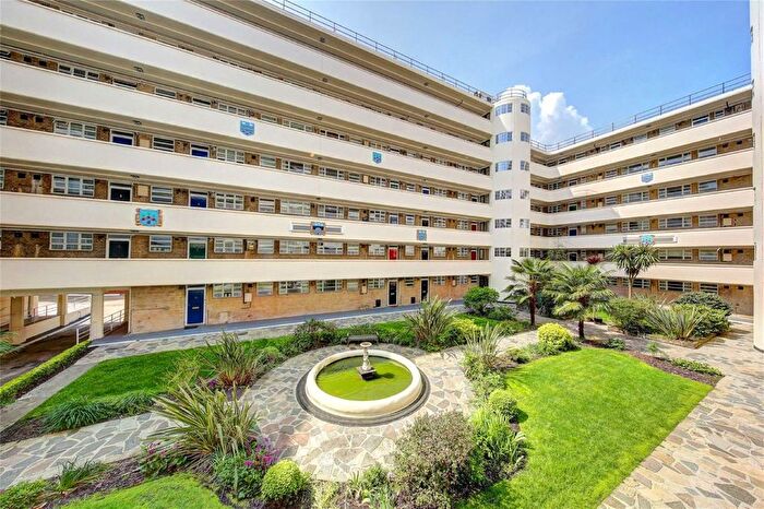 2 Bedroom Flat To Rent In Sheen Road, Richmond, TW9