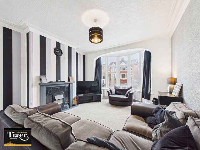 3 Bedroom Semi-Detached House For Sale In Waterloo Road, Blackpool, FY4