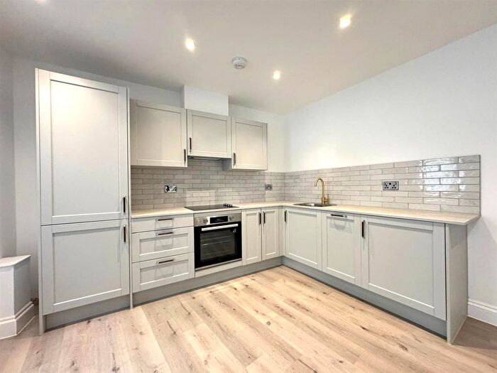 2 Bedroom Flat To Rent In Bartholomews, Brighton, BN1