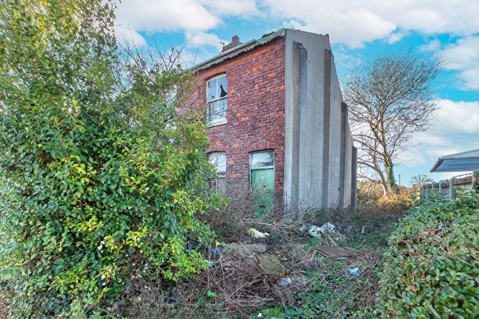 2 Bedroom Terraced House For Sale In Marsh Road, Thornton-Cleveleys, Lancashire, FY5