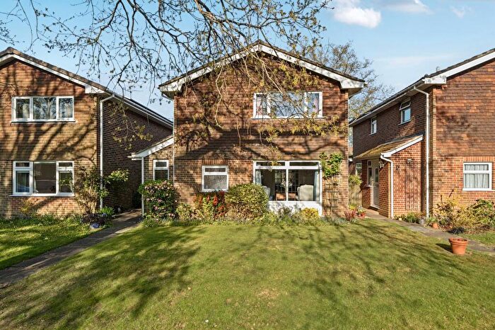 3 Bedroom Detached House For Sale In Brickmakers Road, Colden Common, SO21